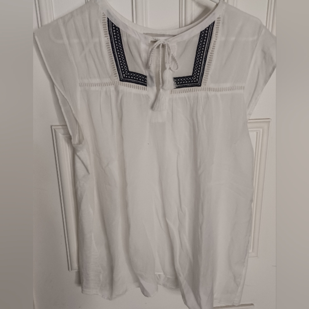Ann Taylor Loft White Blue Embroidered Boho Peasant Top Large